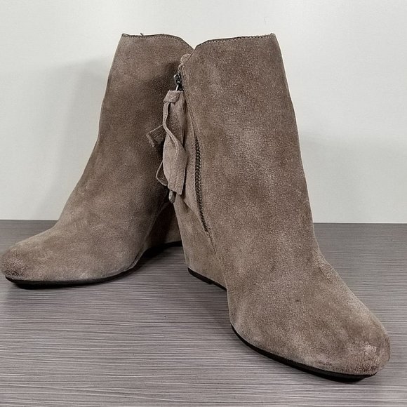 Dolce Vita 'Gracie' Wedge Bootie, Dark Taupe Suede, Womens Size 7.5 M - Picture 4 of 9